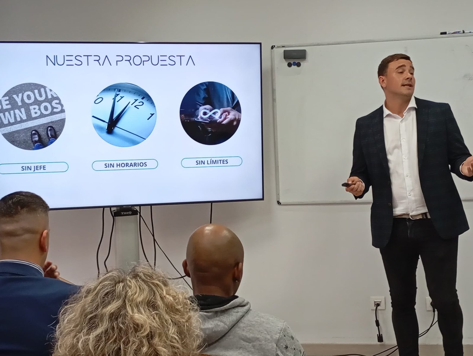 Antoñito Pozo - Asesoría y Formación